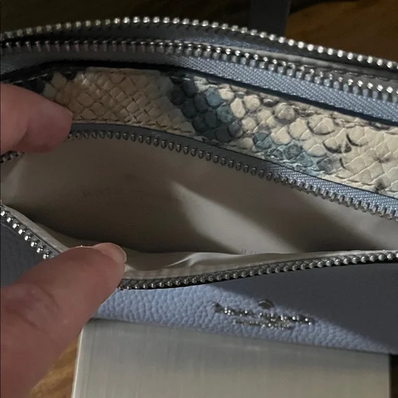 Kate Spade Leila blue and snakeskin wristlet, NWT - Picture 8 of 13